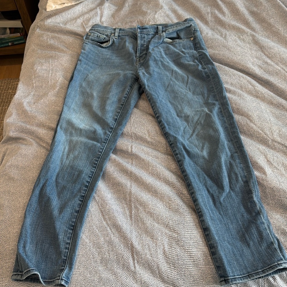 Woman’s jeans 
For all mankind 7 Los Angeles